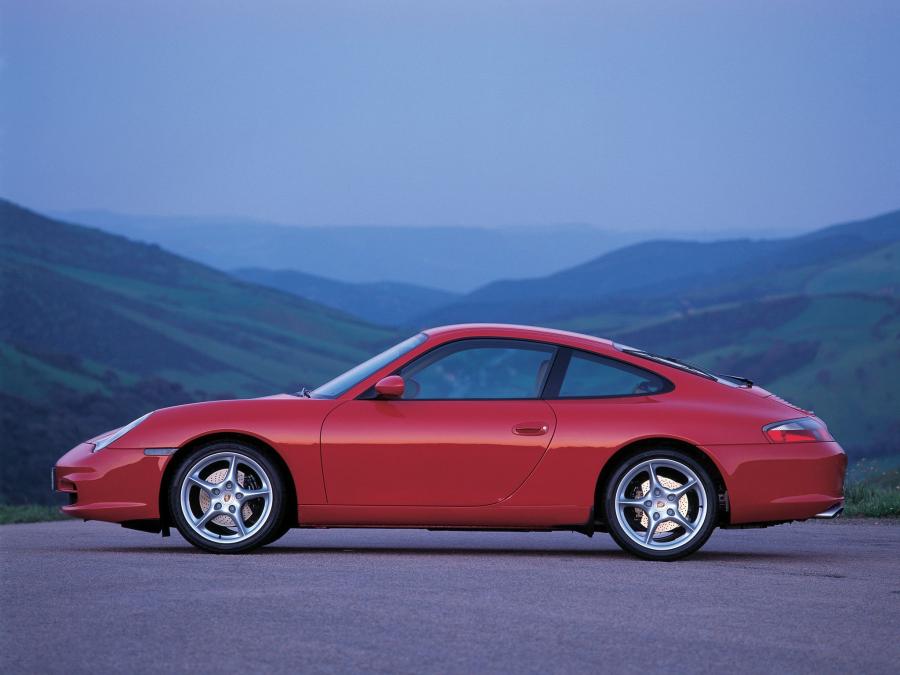  Porsche 911 Carrera Coupe 2001 года  (фото 2 из 2)